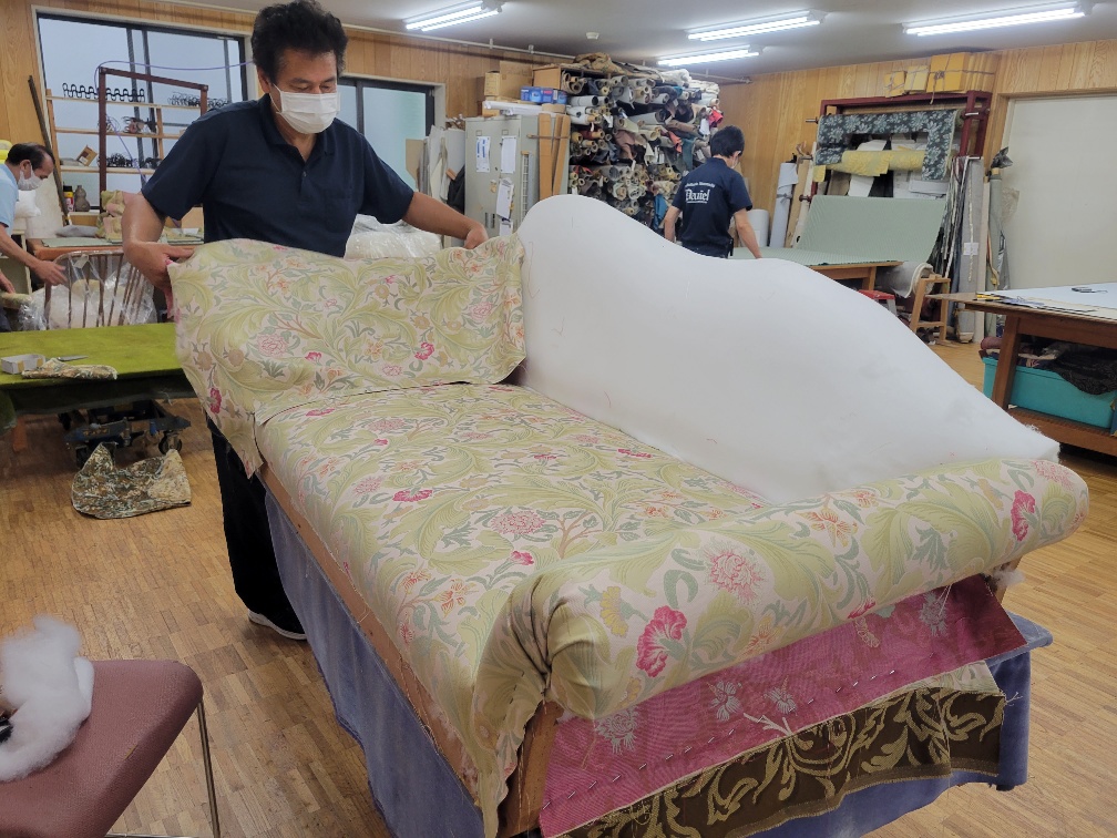 横浜元町・ダニエルオリジナル家具 「カウチラブシート」＆カウチ 