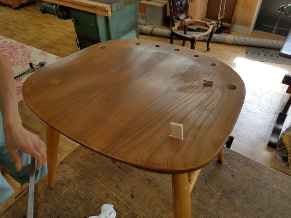 ダニエル「家具の病院」のこだわり修理 アーコールチェア等のぐら直し